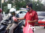 DPD M1R SSB Sultra Berbagi Takjil Buka Puasa Untuk Warga