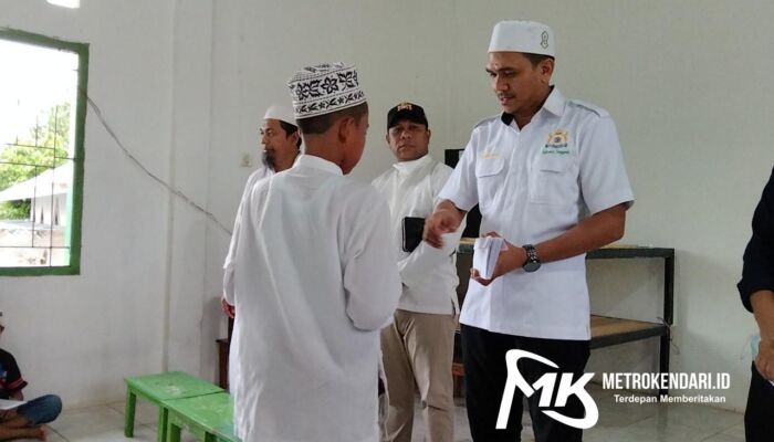 Anindya Bakrie Berbagi Untuk Santri Pondok Pesantren di Kendari