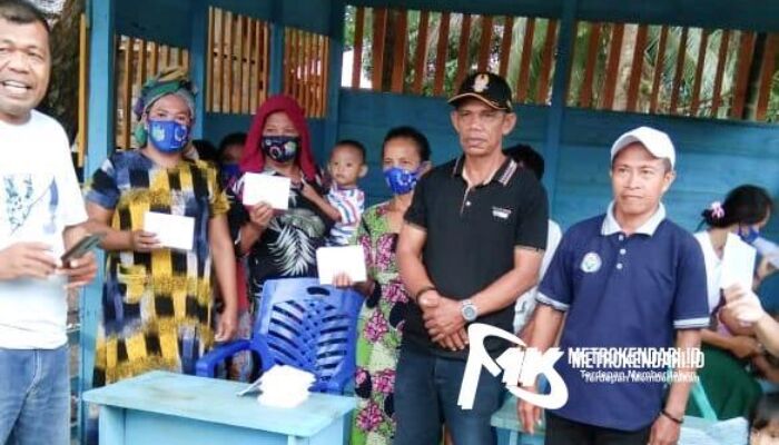 Puluhan Warga di Desa Lamongupa Konkep Terima BLT