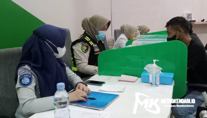 Jasa Raharja, Dishub dan Polres Kendari Gelar Pengobatan Gratis Untuk Driver Grab