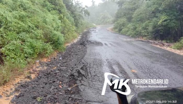 Carut-marut Proyek Jalan Aspal di Konkep yang Habiskan Duit Miliaran