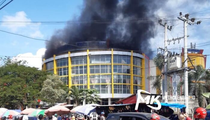 Heboh! Bangunan Pasar Sentral Kota Kendari Nyaris Hangus Terbakar