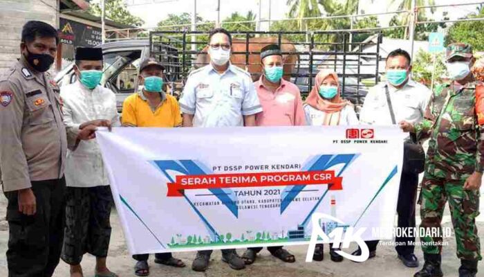 Berkah Idul Adha, PT DSSP Power Kendari Serahkan Bantuan Hewan Qurban di Moramo Utara