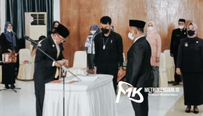 Hardhy Muslim Resmi Dilantik Sebagai Sekda Butur Definitif