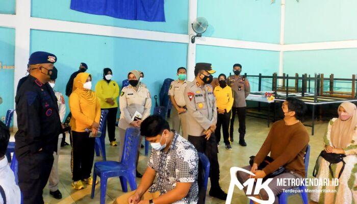 Percepat Penanganan Covid-19, Kapolda Sultra Tinjau Kesiapan Tenaga Vaksinator