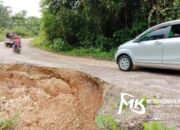 Jalan Amblas di Butur Belum Diperbaiki, Rawan Kecelakaan