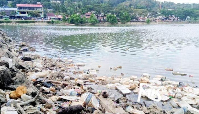 Sampah, Masih Jadi Ancaman Pencemaran Lingkungan di Teluk Kendari