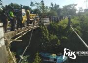 Mobil Angkot Terjun ke Sungai di Kendari, Belasan Penumpang Luka-luka