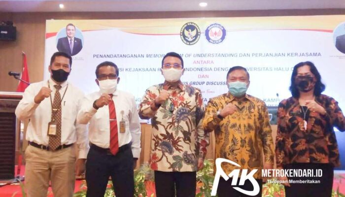 Kampus UHO Resmi Kerja Sama dengan Komisi Kejaksaan RI