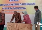 Pemprov Sultra Serahkan Hibah Tanah dan Bangunan Baru BLK Kendari Kepada Kemnaker RI