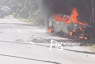 Mobil Terbakar