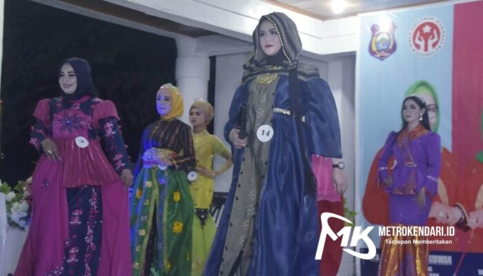 Promosikan Tenun Khas Daerah, Dekranasda Butur Gelar Fashion Show