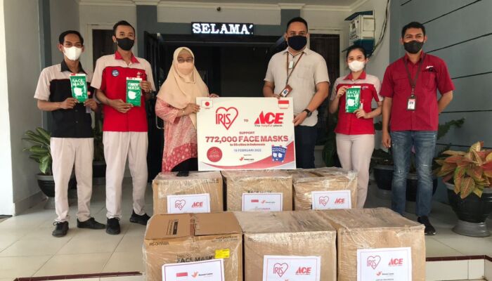 Dinkes Kota Kota Kendari Dapat Bantuan Masker dari ACE Hardware Indonesia