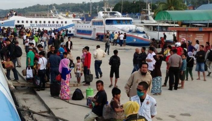 Kabar Baik, Masyakarat Dibolehkan Tarawih Berjemaah dan Mudik Lebaran