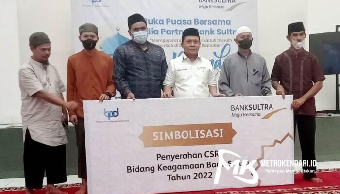 Bank Sultra Salurkan Bantuan Sosial Untuk Masjid dan Pesantren