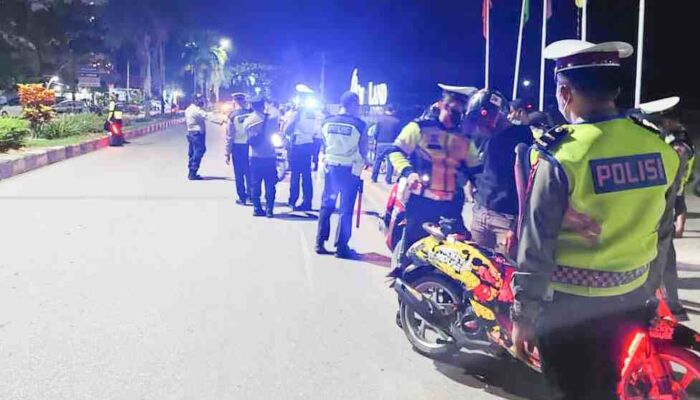 Berantas Teror Pembusuran, Polisi Razia Sajam Besar-besaran di Kendari