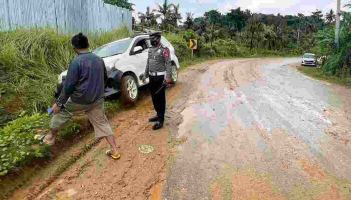 Kecelakaan Maut di Jalan Poros Kendari-Moramo, Sopir Mobil Tewas di Tempat