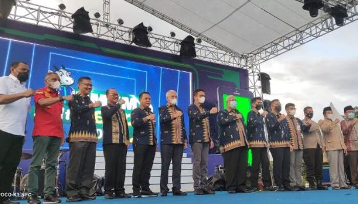 Kartu Debit-mBanking Bank Sultra Resmi Diluncurkan di Expo UMKM Sultra 2022