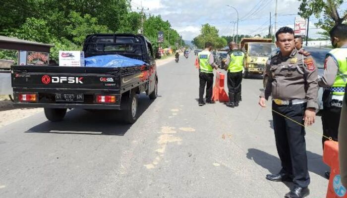 Urai Kemacetan, Polresta Kendari Lakukan Pengalihan Lalin di Jalur Jembatan Triping