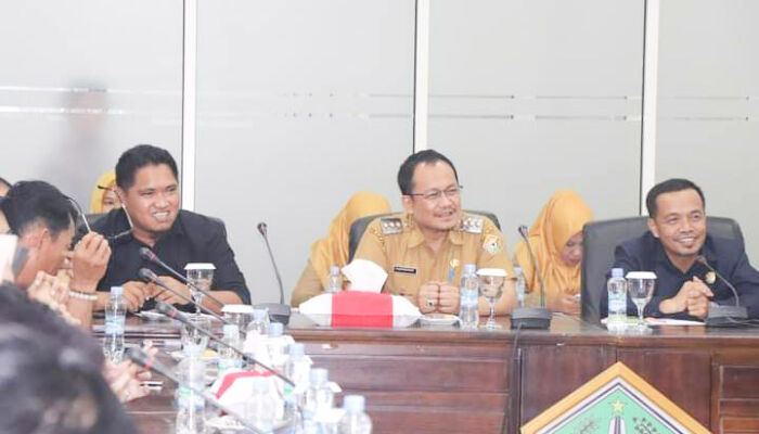 Hari Pertama Bertugas, Pj Bupati Parinringi Berkunjung ke DPRD Kolaka Utara