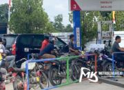 BBM Pertalite Menipis, Serbuan Motor Thunder di SPBU Kendari Tak Terkendali