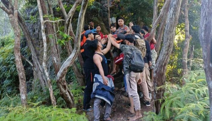 Mahasiswa yang Hilang di Puncak Popalia Wolasi Ditemukan di Jurang Sedalam 85 Meter