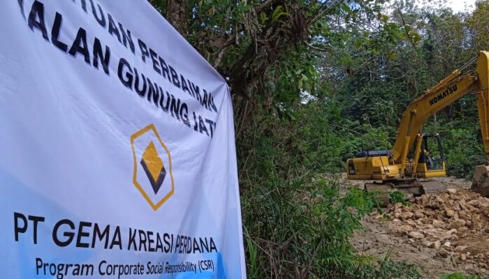 PT GKP Kembali Lakukan Perbaikan Jalan Wawouso-Bobolio