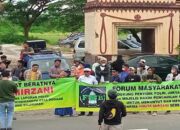 Diwarnai Demo, Ini Permintaan Ormas Saat Sidang Nikita Mirzani Tengah Berlangsung