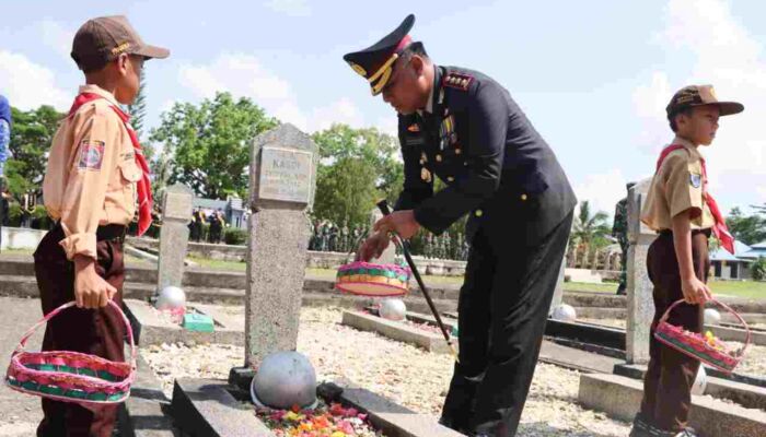 Hari Pahlawan, Kapolresta Kendari: Jadilah Polisi Seperti Hoegeng