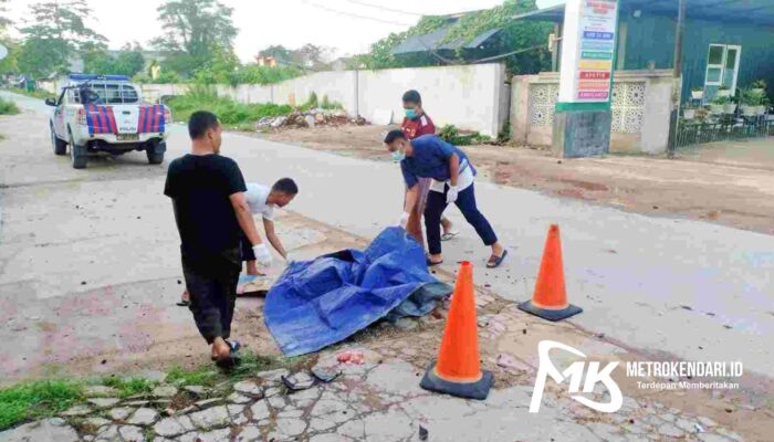 Mahasiswa di Kendari Tewas Usai Tabrak Tumpukan Batu Bata di Jalan