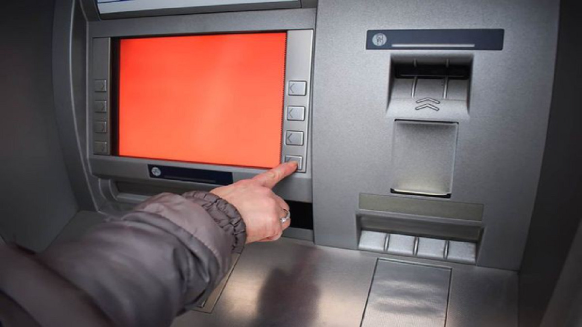 Pencurian dengan Modus Ganjal ATM