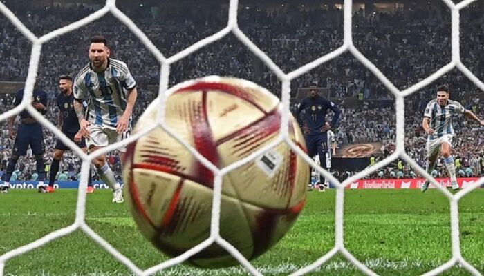 Tuai Pro Kontra, Gol Kedua Messi Dianggap Tidak Sah! Argentina Bisa Gagal Jadi Juara?