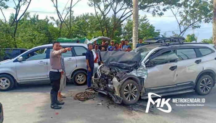 Tabrakan Mobil Toyota Terios vs Truk di Kendari, Satu Korban Luka-luka