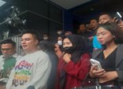 Sering Dicap Sebagai Penipu, Baim Wong Datangi Polda Metro Jaya Bersama Korban Giveaway Bodong