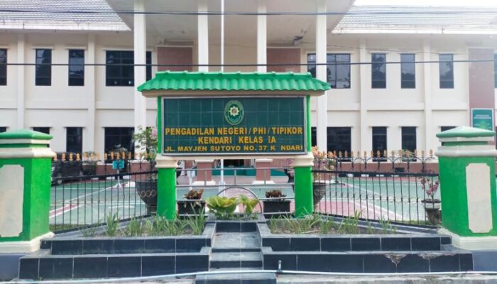 Prof B Terdakwa Dugaan Kasus Pelecehan Mahasiswi UHO Kembali Jalani Sidang Pekan Ini