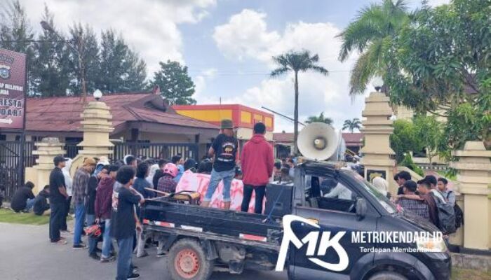 Demo Kasus Ketua Gerindra Sultra, Massa Minta Polisi Segera Tetapkan Tersangka