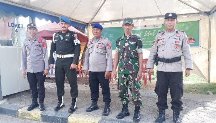 Sinergitas TNI-Polri Amankan Arus Balik Pasca Lebaran di Pelabuhan Ferry Kolaka