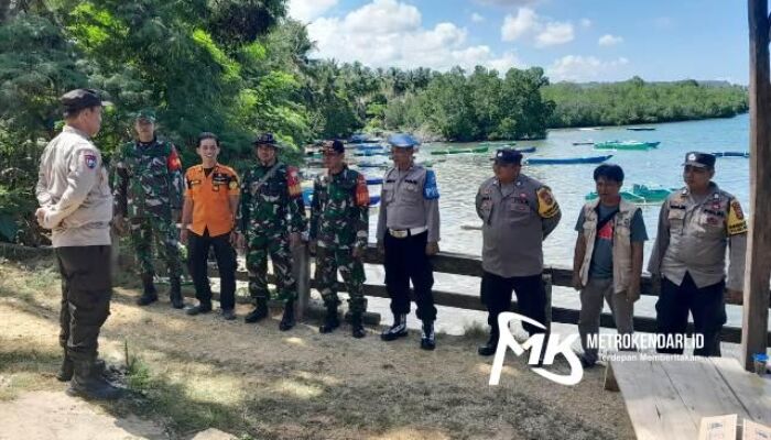 Sinergitas TNI-Polri di Poleang Barat Bombana Cari Dua Nelayan yang Hilang di Laut