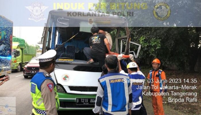 Tewaskan WN China, Ini Kronologi Kecelakaan Minibus di Tol Karawaci