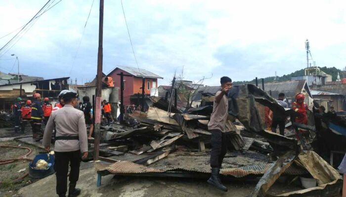 10 Rumah Warga Ludes Terbakar di Kolaka Sulawesi Tenggara