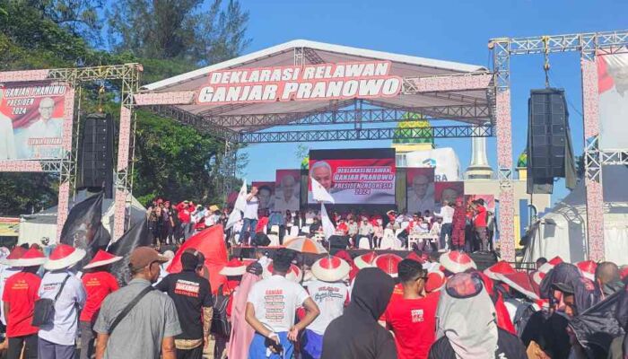 Dukung Ganjar Pranowo Jadi Presiden, Ribuan Warga Padati Deklarasi di Kendari