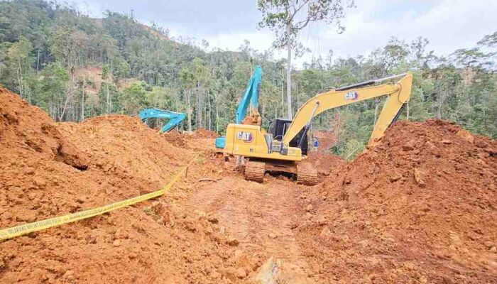 Menambang Ilegal, Ampuh Sultra Beber Fakta Janggalnya Izin PT BNP di Marombo