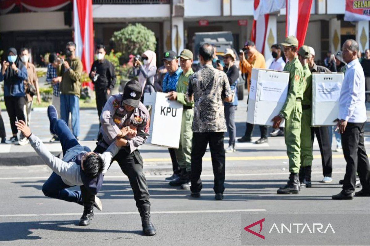 Menyiapkan “sistem pendingin” mencegah pertentangan antarpemilih