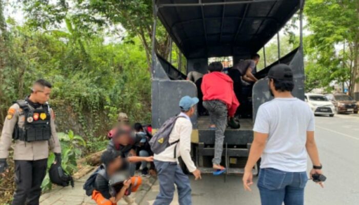 Bak “Gangster”, 2 Kelompok Pelajar Tawuran di Jalan Ahmad Yani Kota Kendari