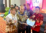 DPMPTSP Sultra Raih Penghargaan Peringkat Pertama Terbaik Kategori LAKIP 2023