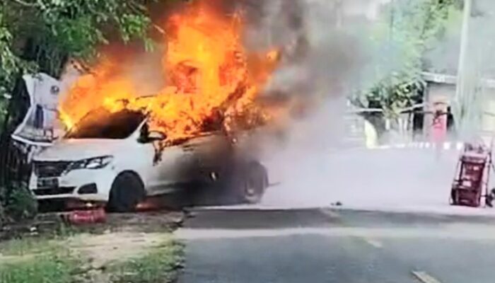 Mobil Wuling Terbakar Usai Isi BBM di SPBU Watubangga Kolaka, 2 Korban Alami Luka Bakar