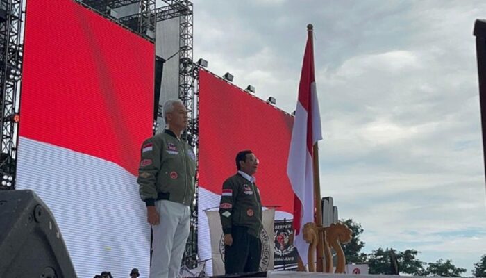 Tiba di Hajatan Rakyat Banyuwangi, Ganjar-Mahfud Disambut Teriakan Presiden