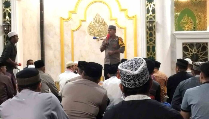 Cara Polresta Kendari Sampaikan Pesan Kamtibmas Lewat Tarawih Keliling Selama Ramadhan