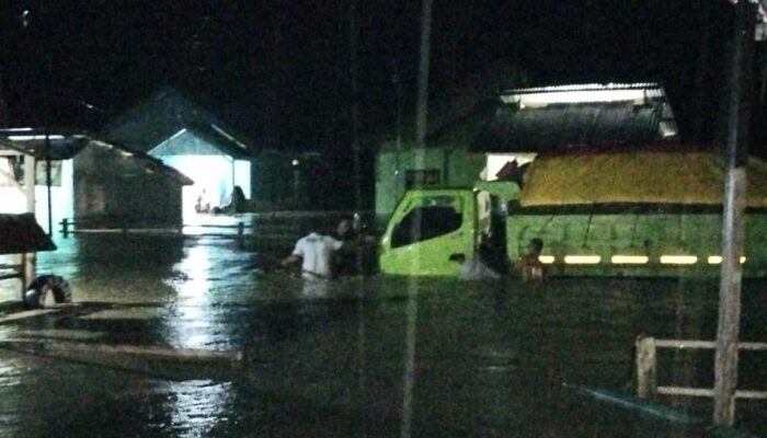 Breaking News! Jalan Penghubung Kendari-Unaaha di Sampara Lumpuh Akibat Banjir