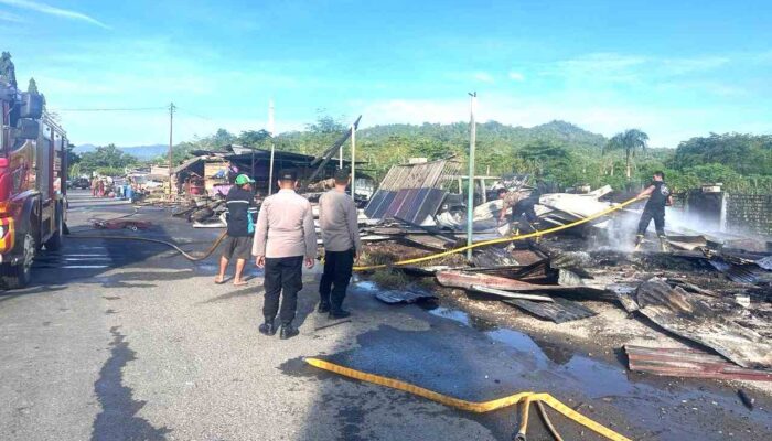 Kebakaran Hebat di Unaaha Konawe, 6 Kios Warga Ludes Dilalap Api